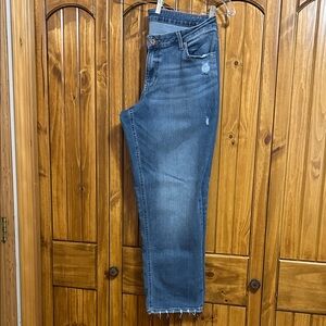 Stylish Stressed Blue Mid Rise Relaxed Straight Leg Women's Jeans 20W